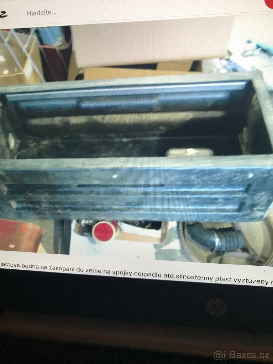 plastova bedna s vikem,pojezdova 2ks