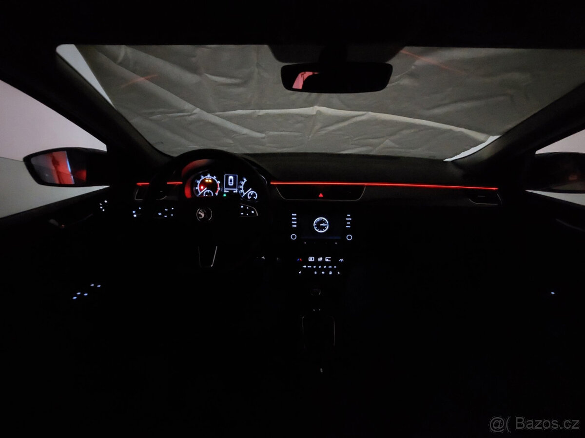 LED pásky ambientního osvětlení do auta