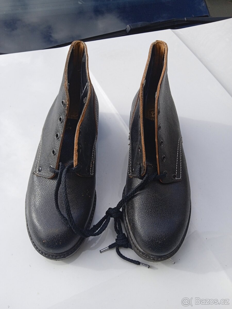 Staré pracovní boty