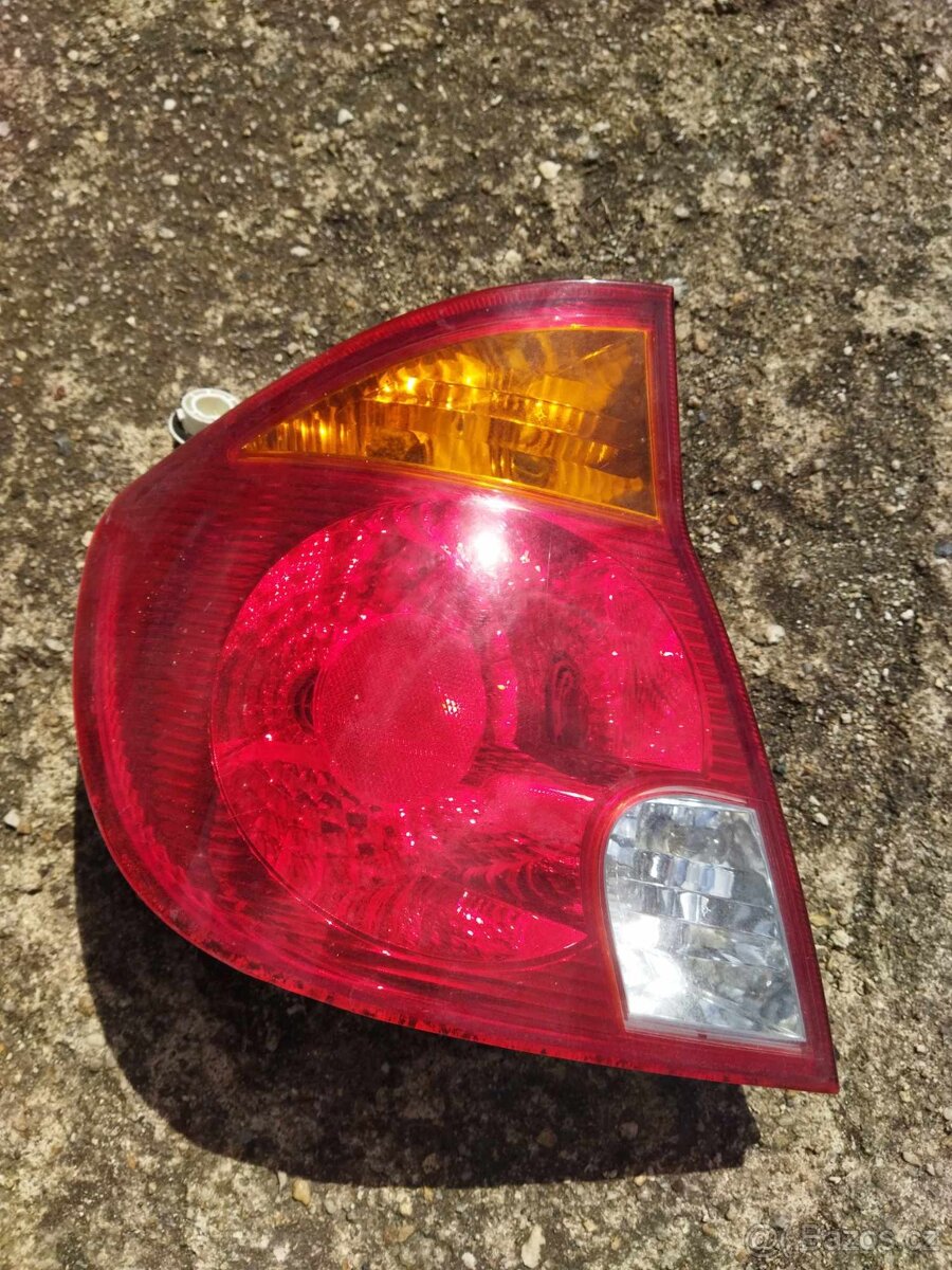Zadní světlo Hyundai accent 2005