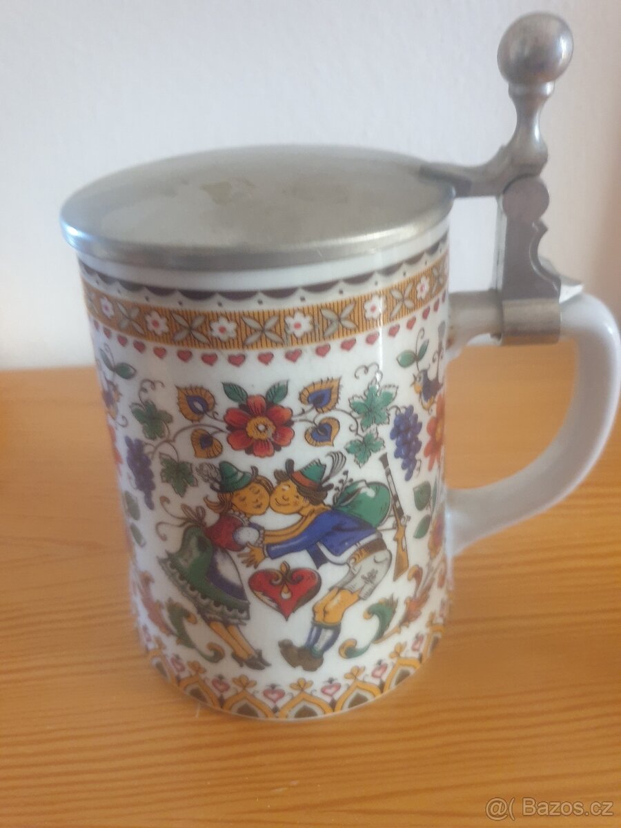 Keramický korbel