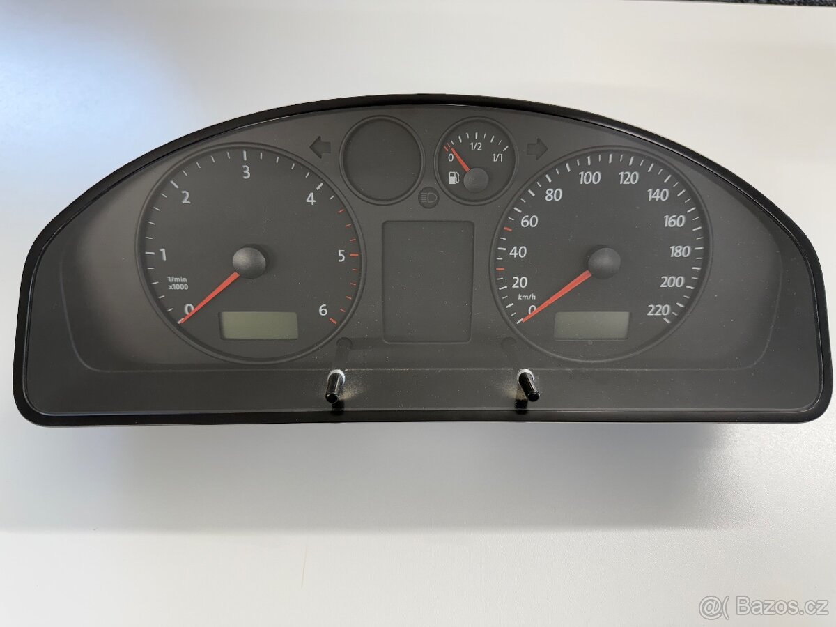 Budíky VW T5