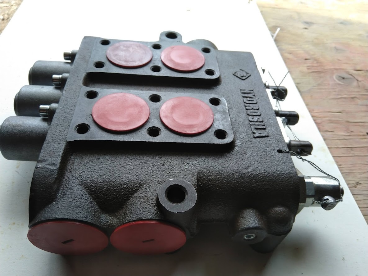 hydraulický rozvádzač MP100 /R-100/