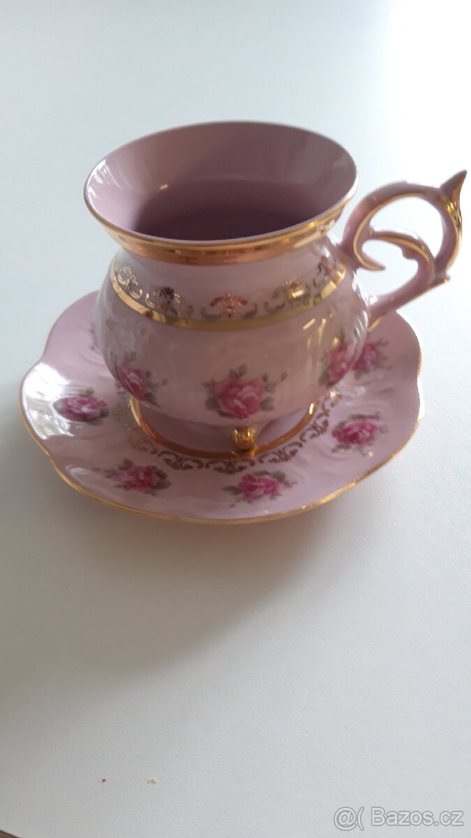 Rúžový porcelán