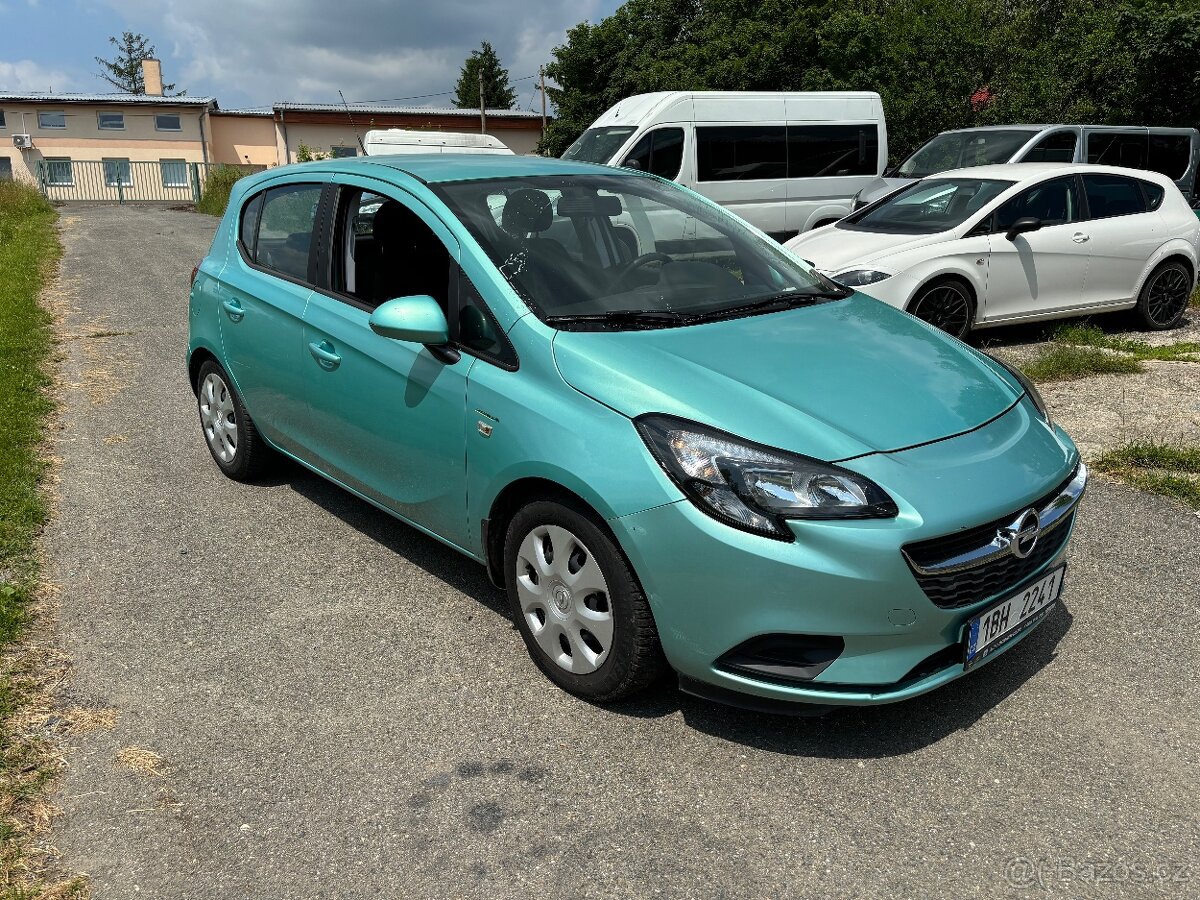Opel Corsa 1,4i 66kw automat 2016 1.maj CZ původ