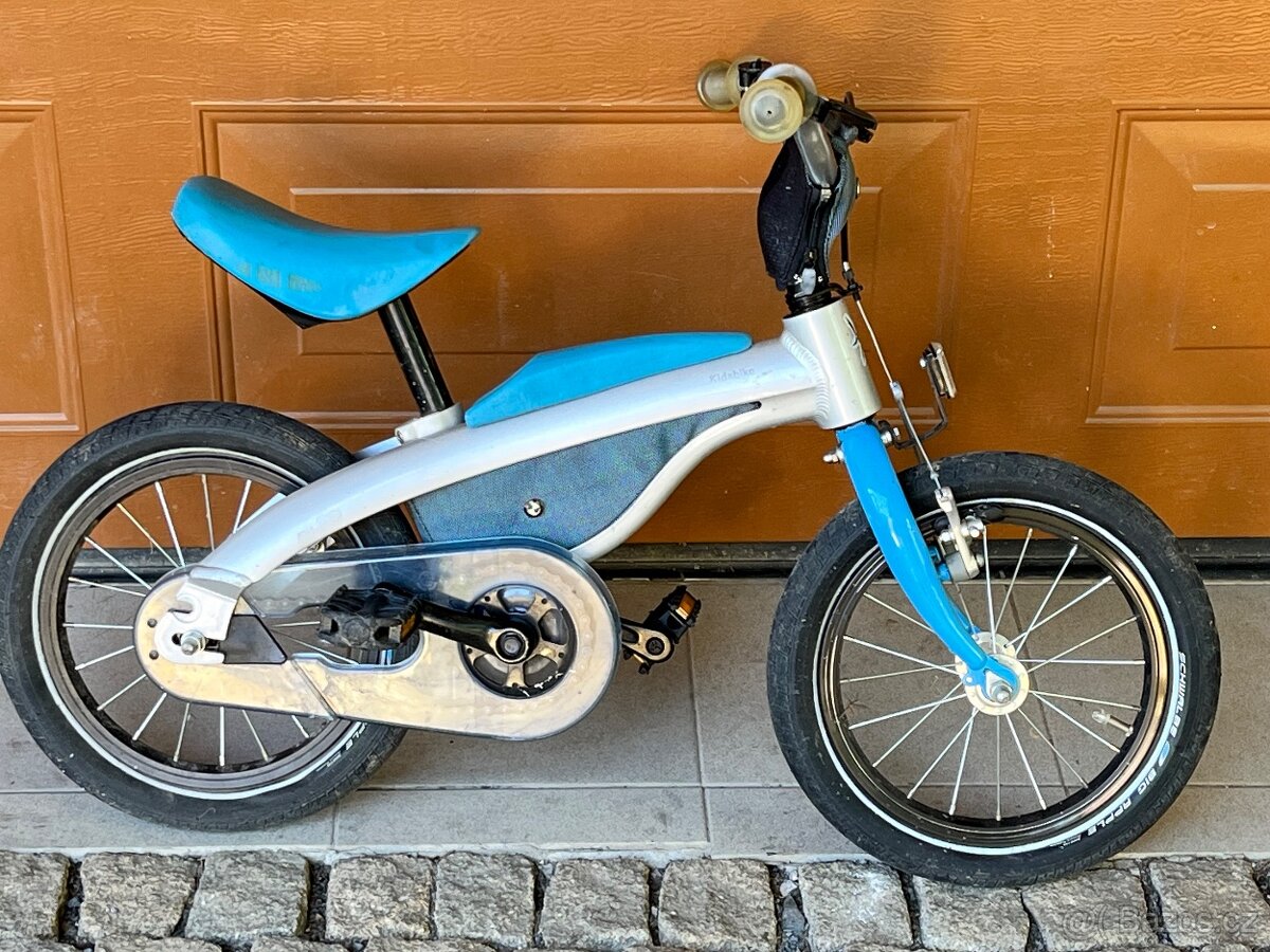 Dětské kolo BMW