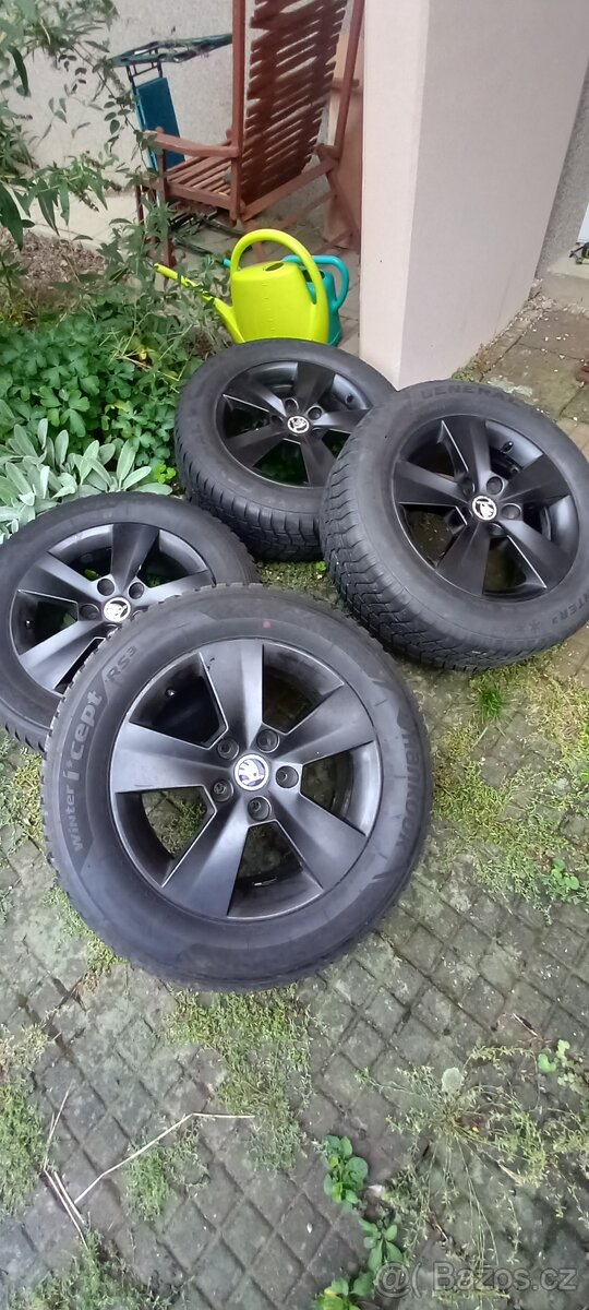 Kola r16 + zimní pneu