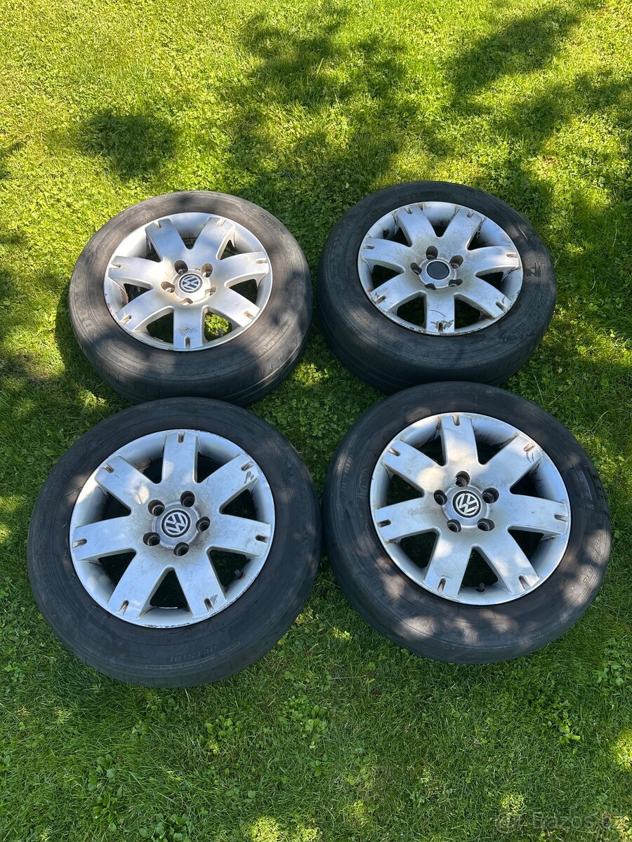 Prodám alu kola Vw 7Jx15H2 Et37