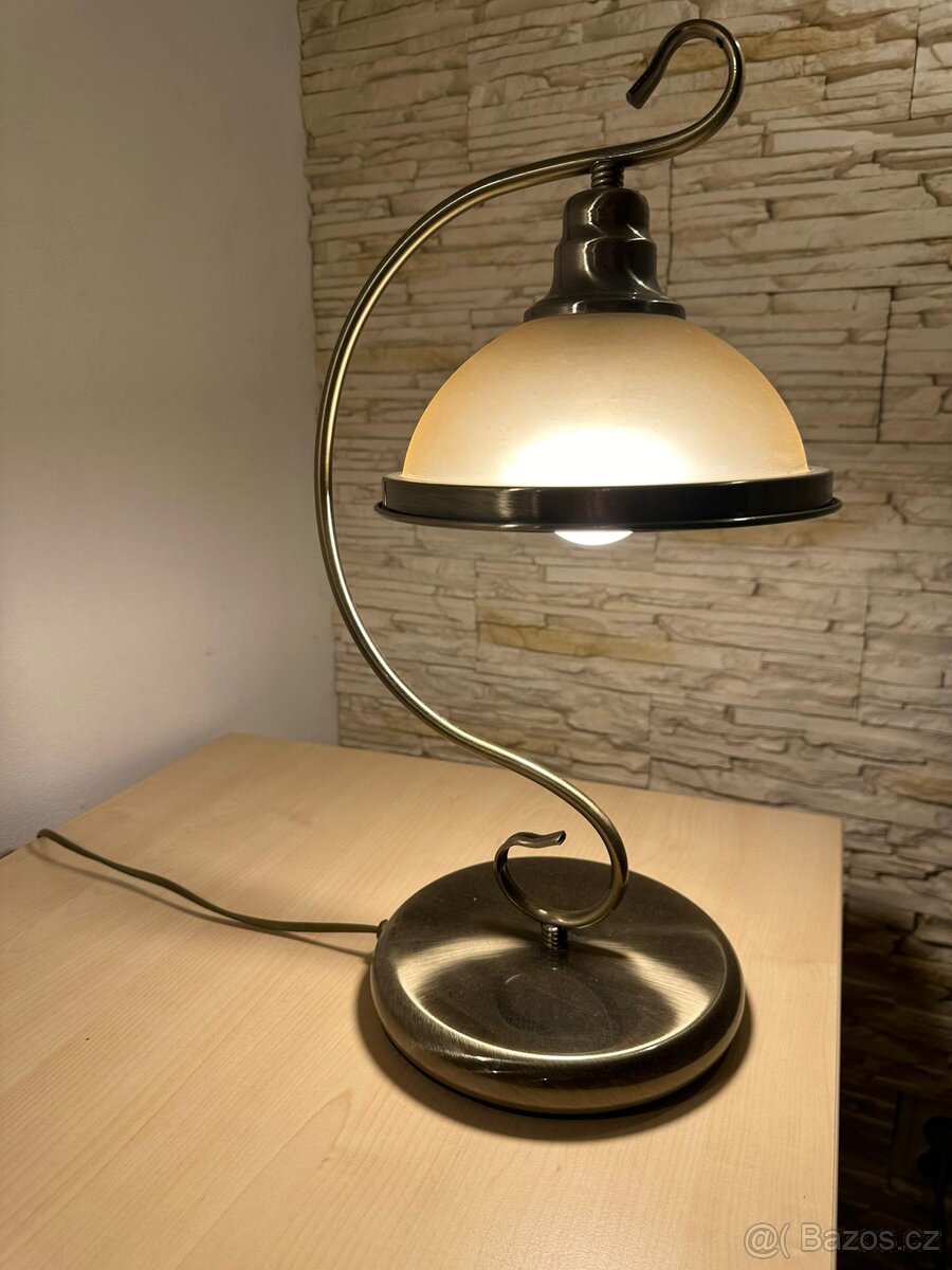 Sada svítidel - lustr, lampa,2xsvětla nástěnná