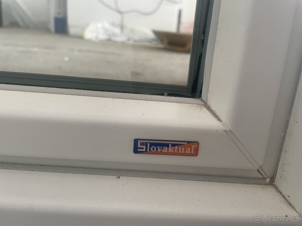 Prodám 3 komorové okno