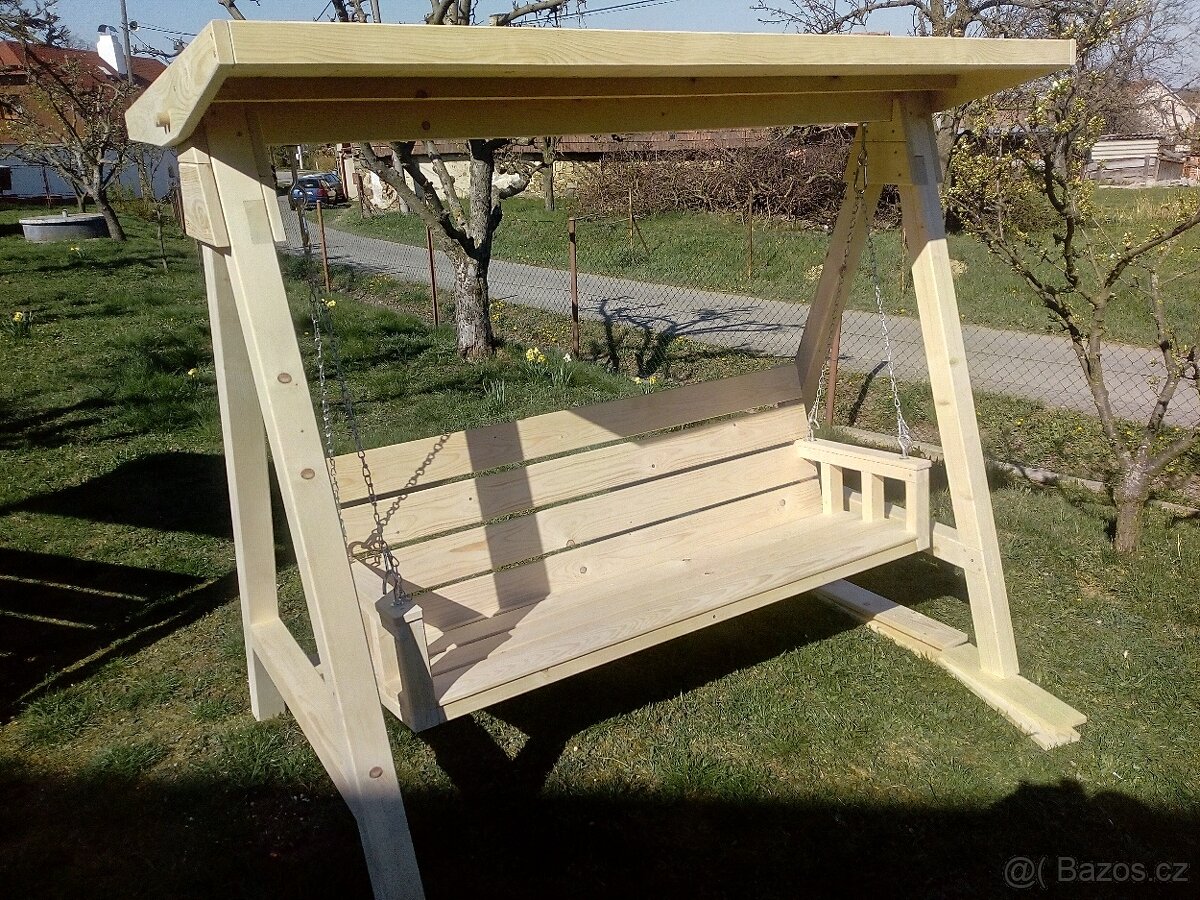 Zahradní houpačka