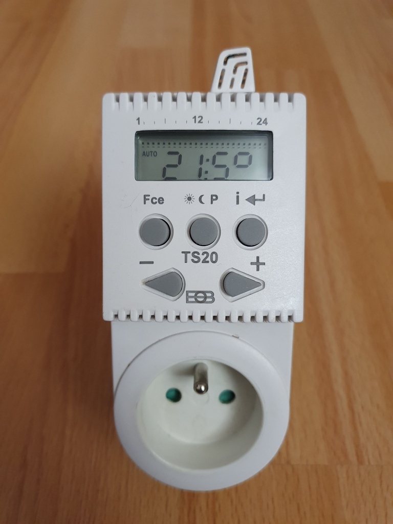 Tepelně spínaná zásuvka ELEKTROBOCK TS20