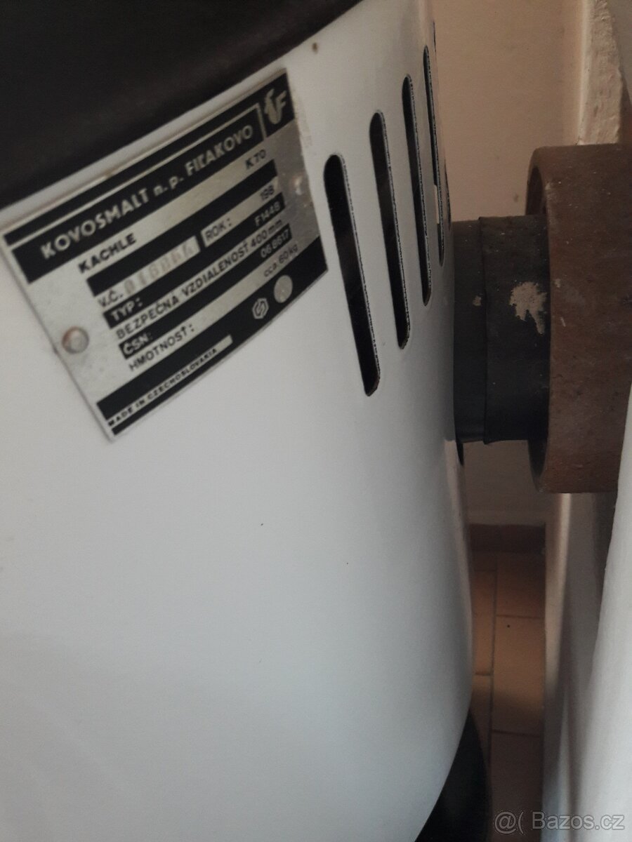 Smaltovaný kotel na ohřátí vody
