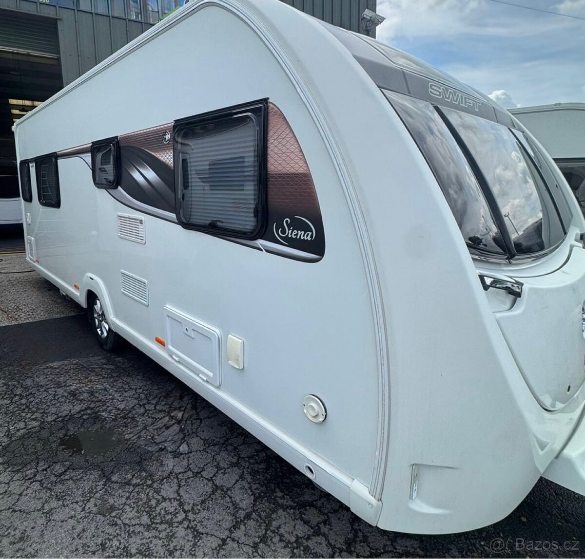 🌟 Luxusní anglický karavan SWIFT SIENA 580 r.v 2018