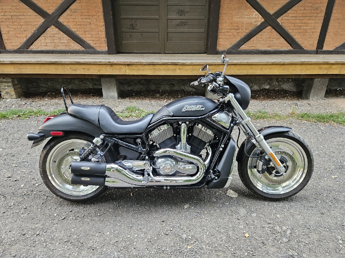 HARLEY DAVIDSON V ROD NIGHT ROD VRSCD 6000km koupeno CZ
