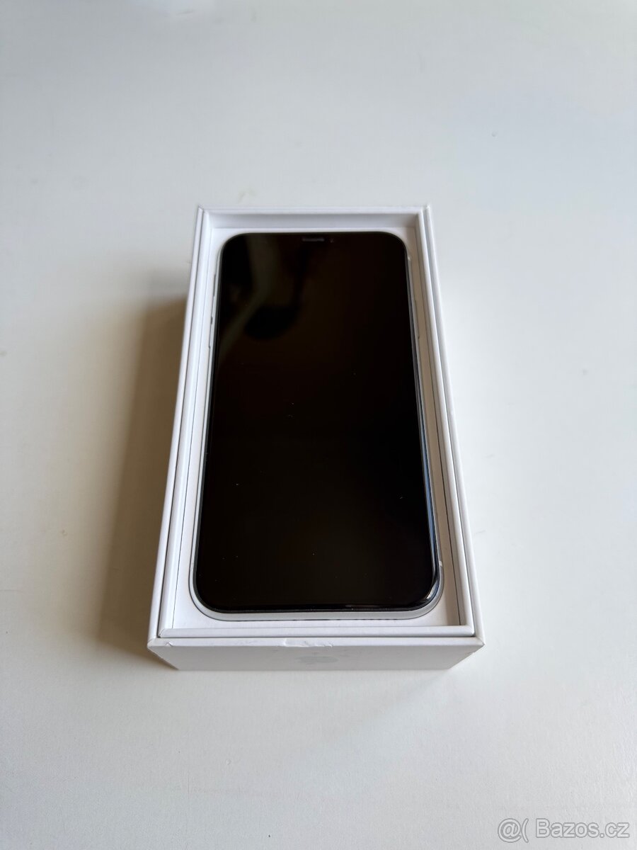 Iphone XR 64GB bílá + Airpods 2. generace