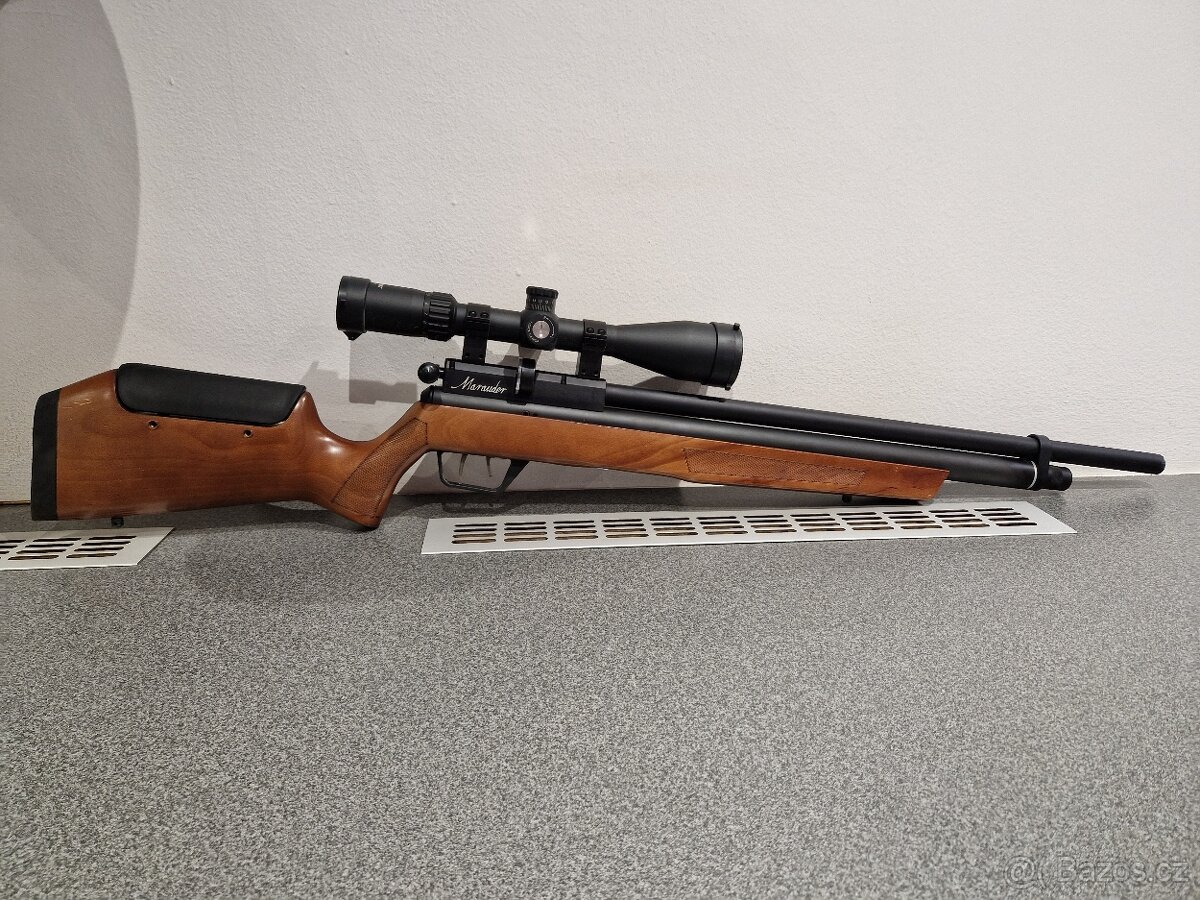 Vzduchovka Crosman Benjamin Marauder dřevo