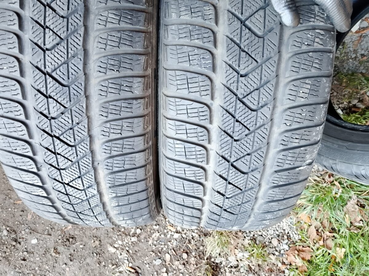 245/45/19 102v Pirelli - zimní pneu 2ks RunFlat
