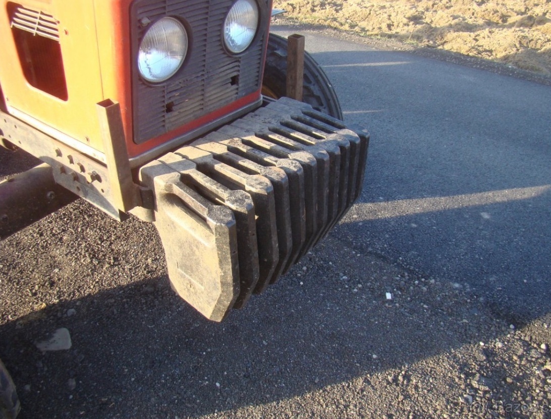 Závaží zetor kanystry   kompletní sada 10 kusů