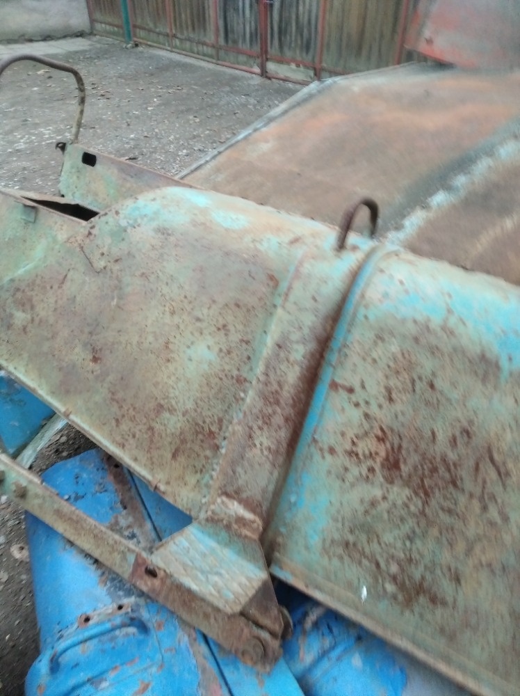 Prodám pěkné blatníky na ZETOR25