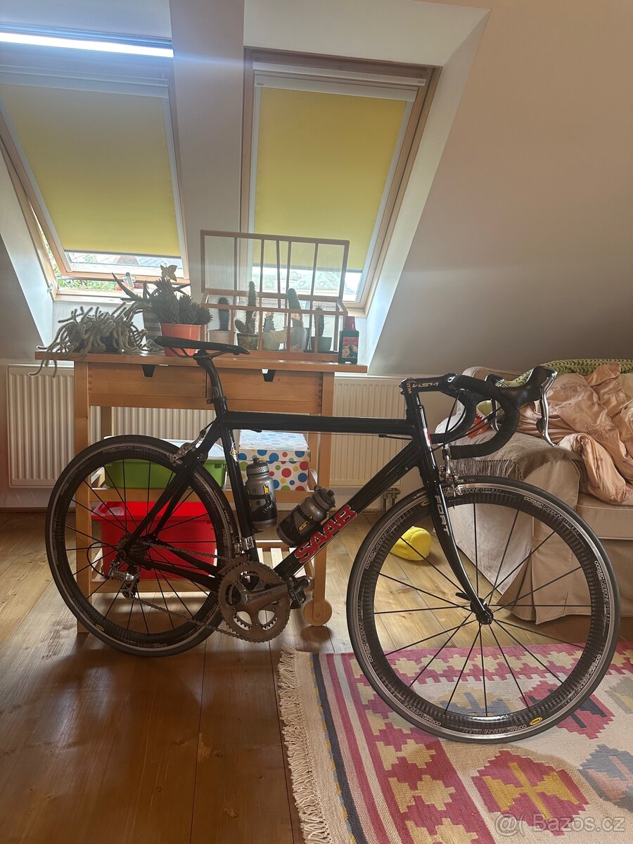 Silnicni kolo Oria SAAB