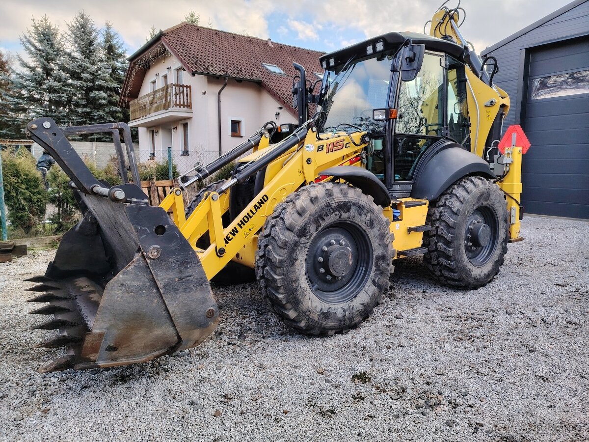 Rypadlo nakladač New Holland B115C pouze 393mth