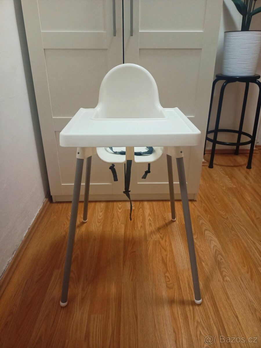 Dětská jídelní židlička IKEA s podnosem