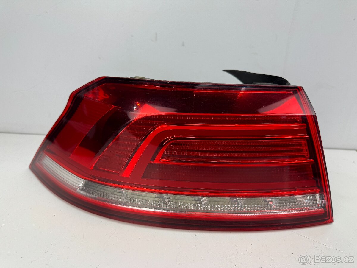 Zadní světlo levé vnější LED VW Passat B8 Sedan 3G5945095F