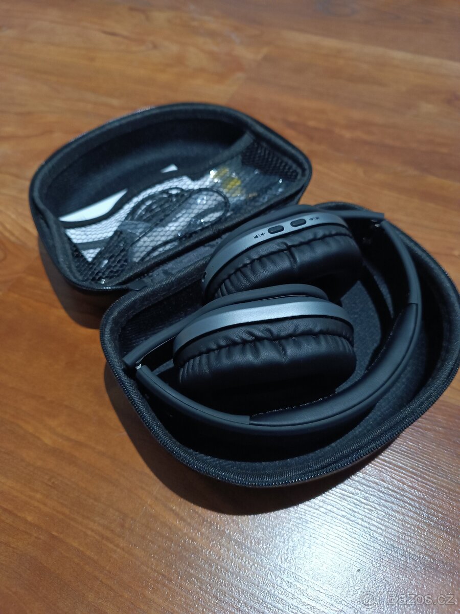 Bezdrátová sluchátka Overmax Soundboost 3.2