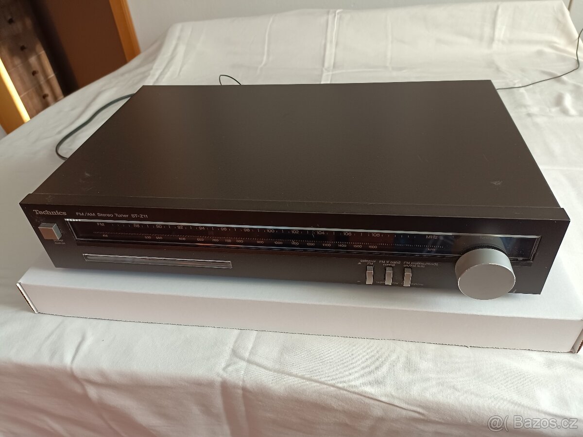 Technics ST-Z11 a M 205