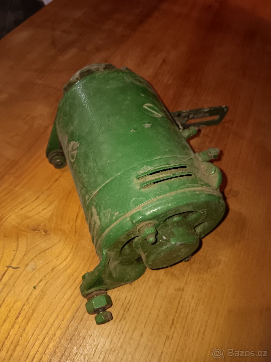 Škoda 1000 MB dynamo