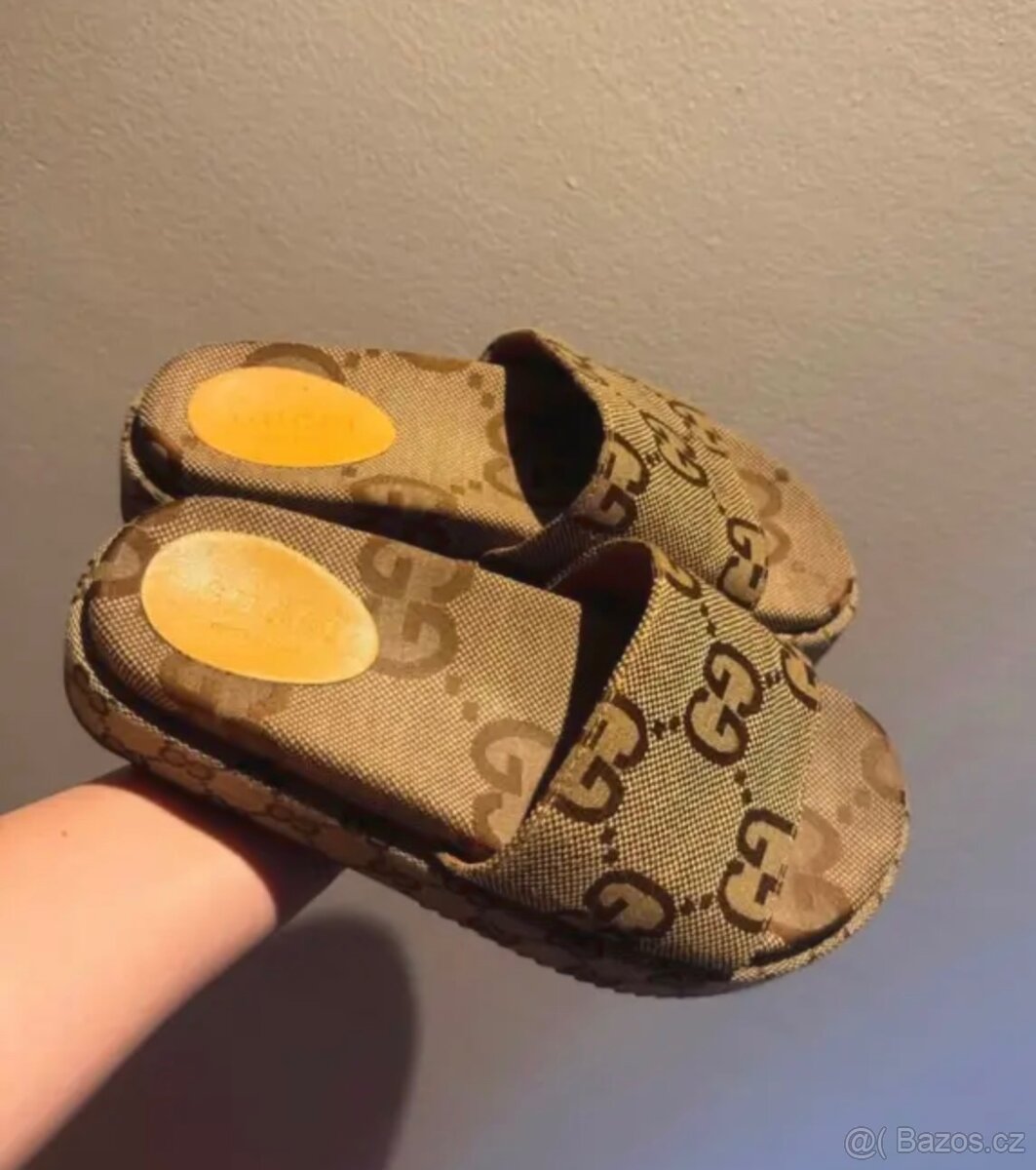 Dámské pantofle Gucci