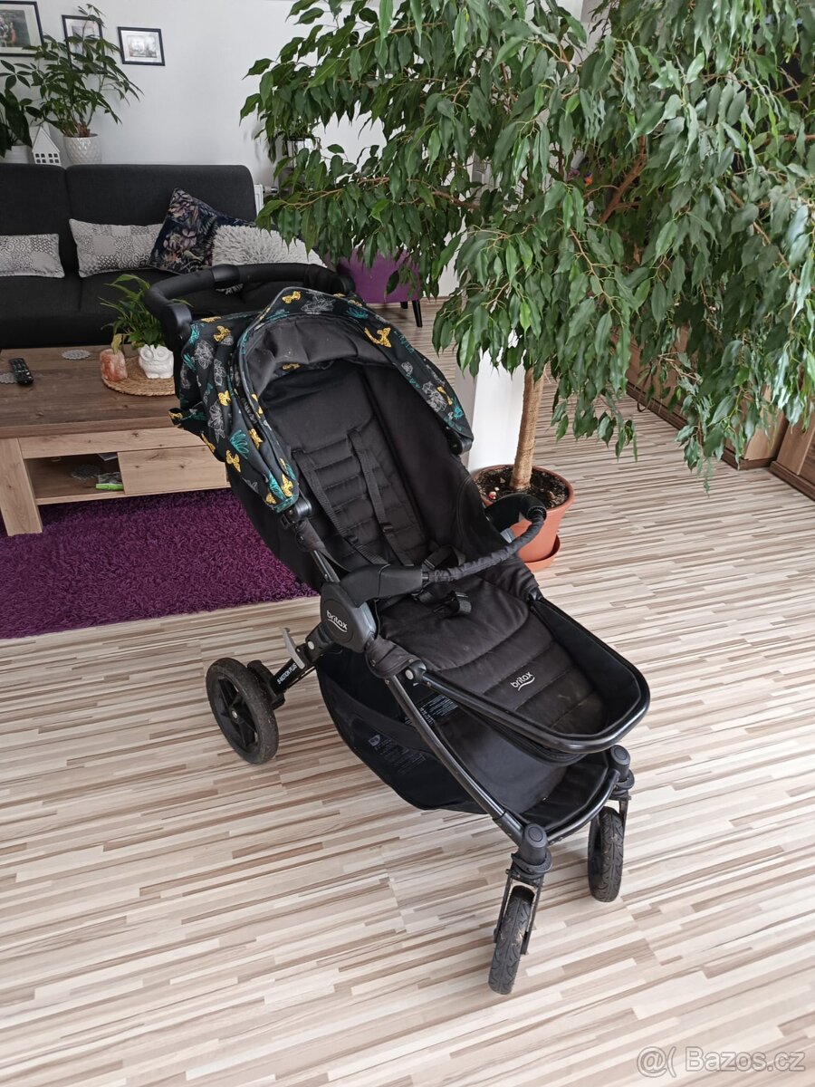 Kočárek Britax motion 4 plus