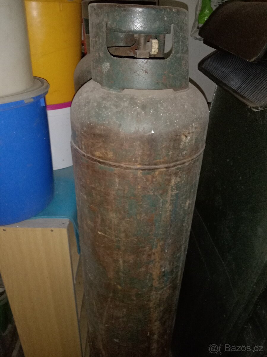 Prodám propanbutanové láhve