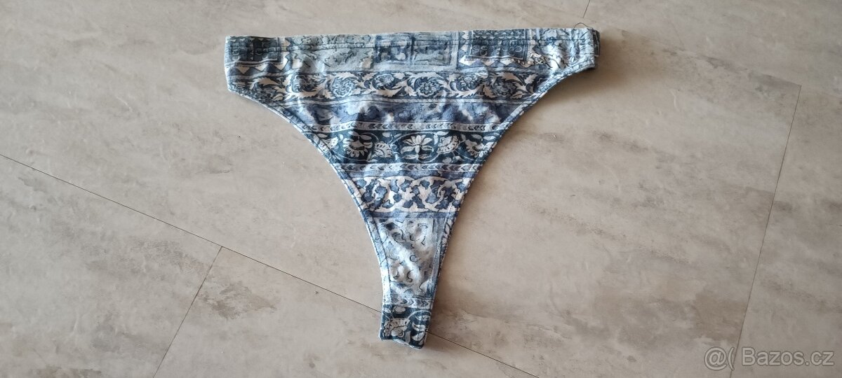 Fitness sportovní tanga Litex vel. 38