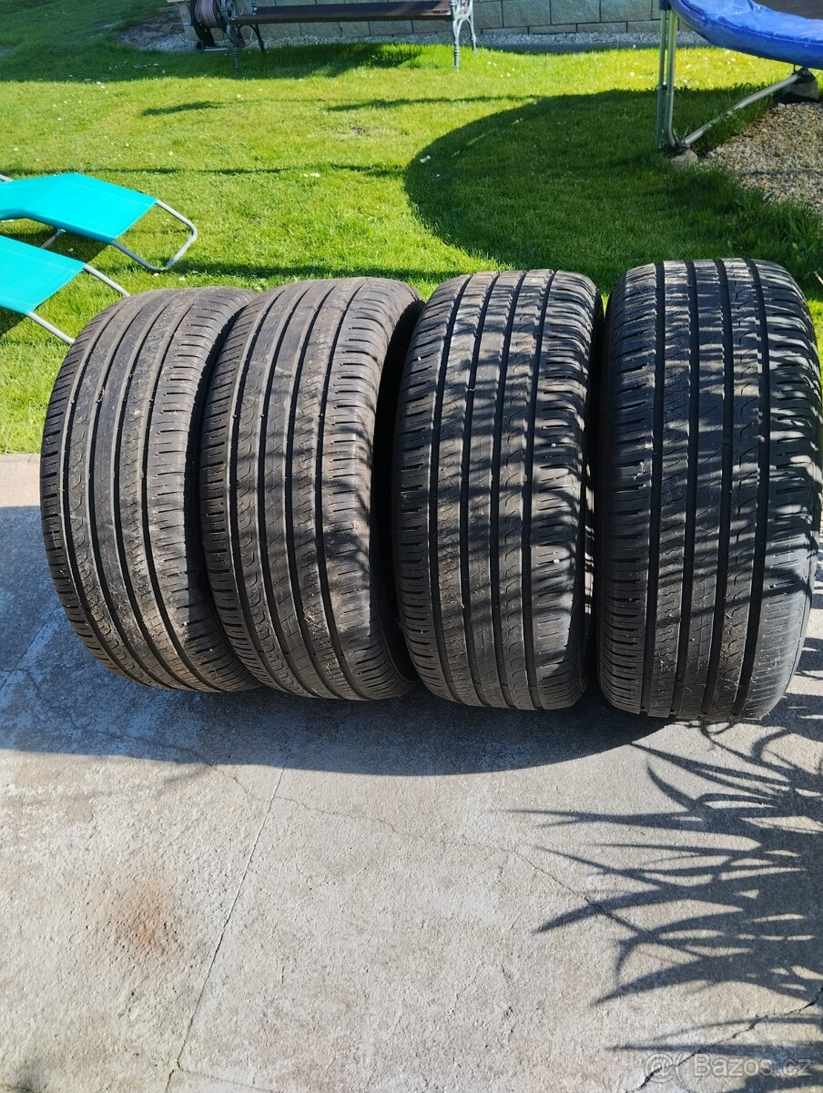 255/55/18