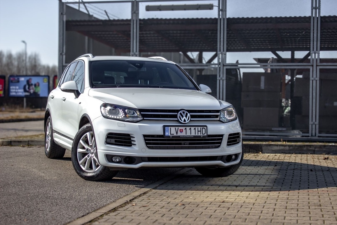 Volkswagen Touareg R-line 3.0TDI PREMIUM webasto