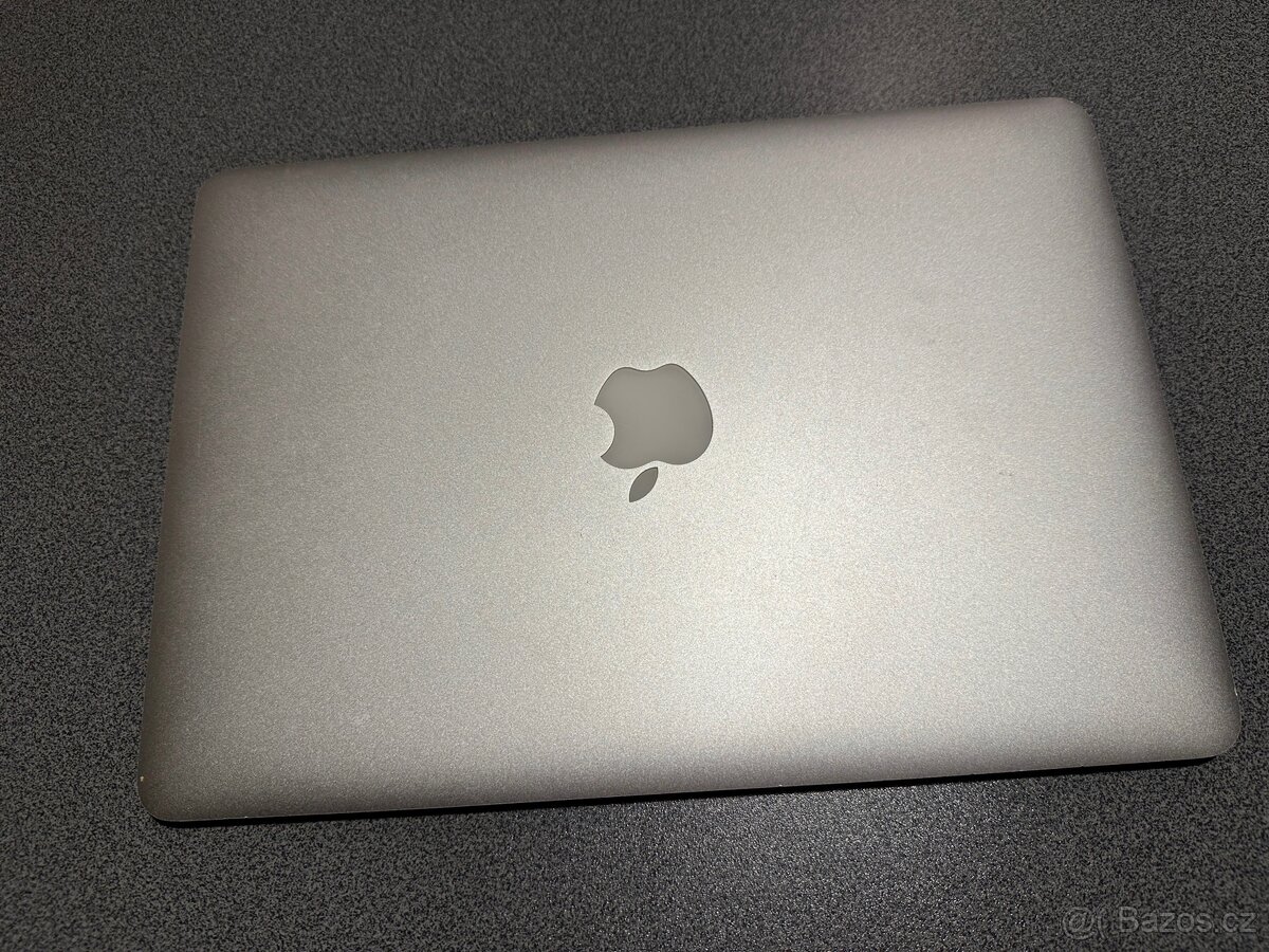 MacBook Air 13”