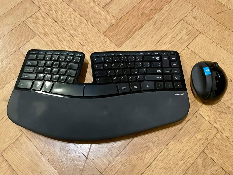 Klávesnice Microsoft Sculpt Ergonomic Desktop Keyboard & Mou