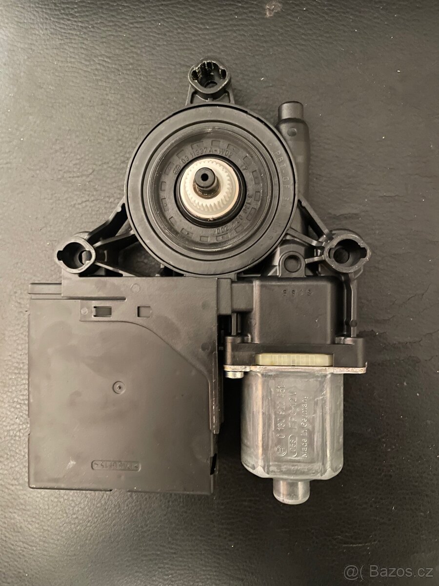 B7 motor elektrického ovládání oken