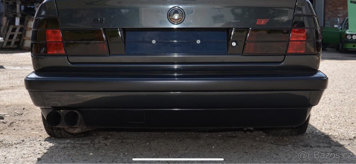 BMW e34 sedan