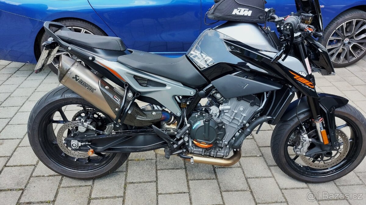 KTM DUKE 790