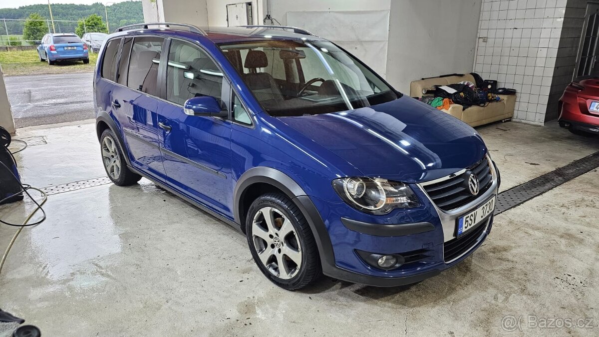 Volkswagen Touran Cross 2.0 TDI 103kw