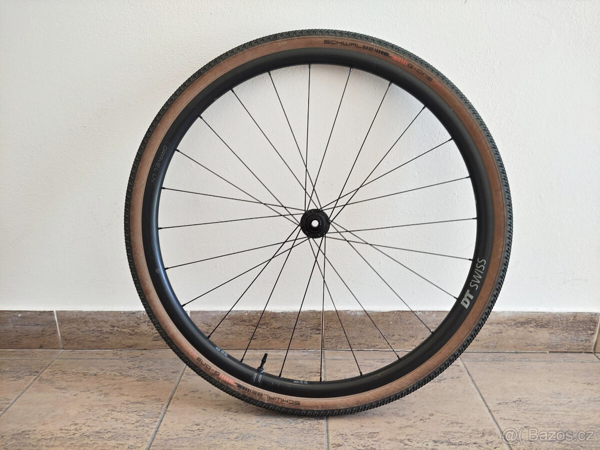 Prodám zapletená kola DT Swiss Gravel LN 28"