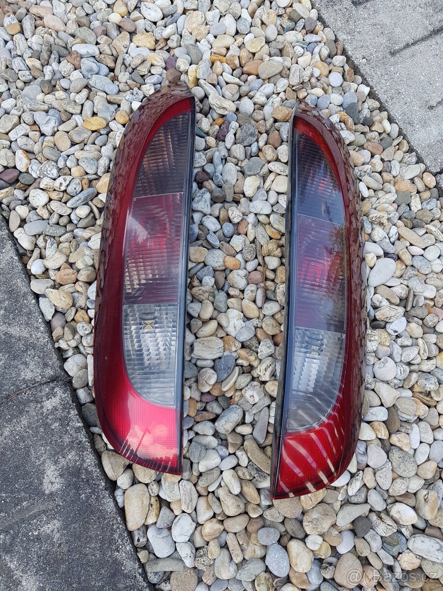 Corsa C zadní světla