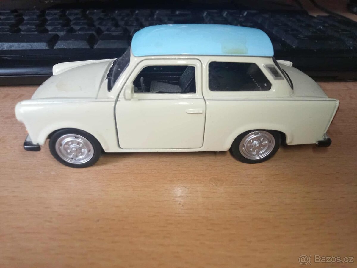 MODEL TRABANT 601-1969 "Pěkný stav.