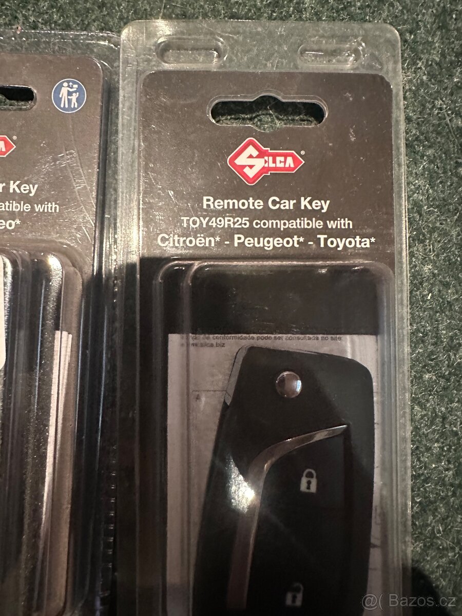 Auto klíč více druhu