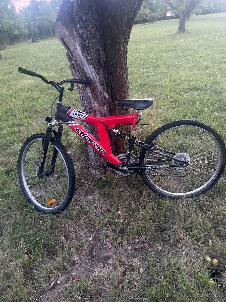 Celo péro