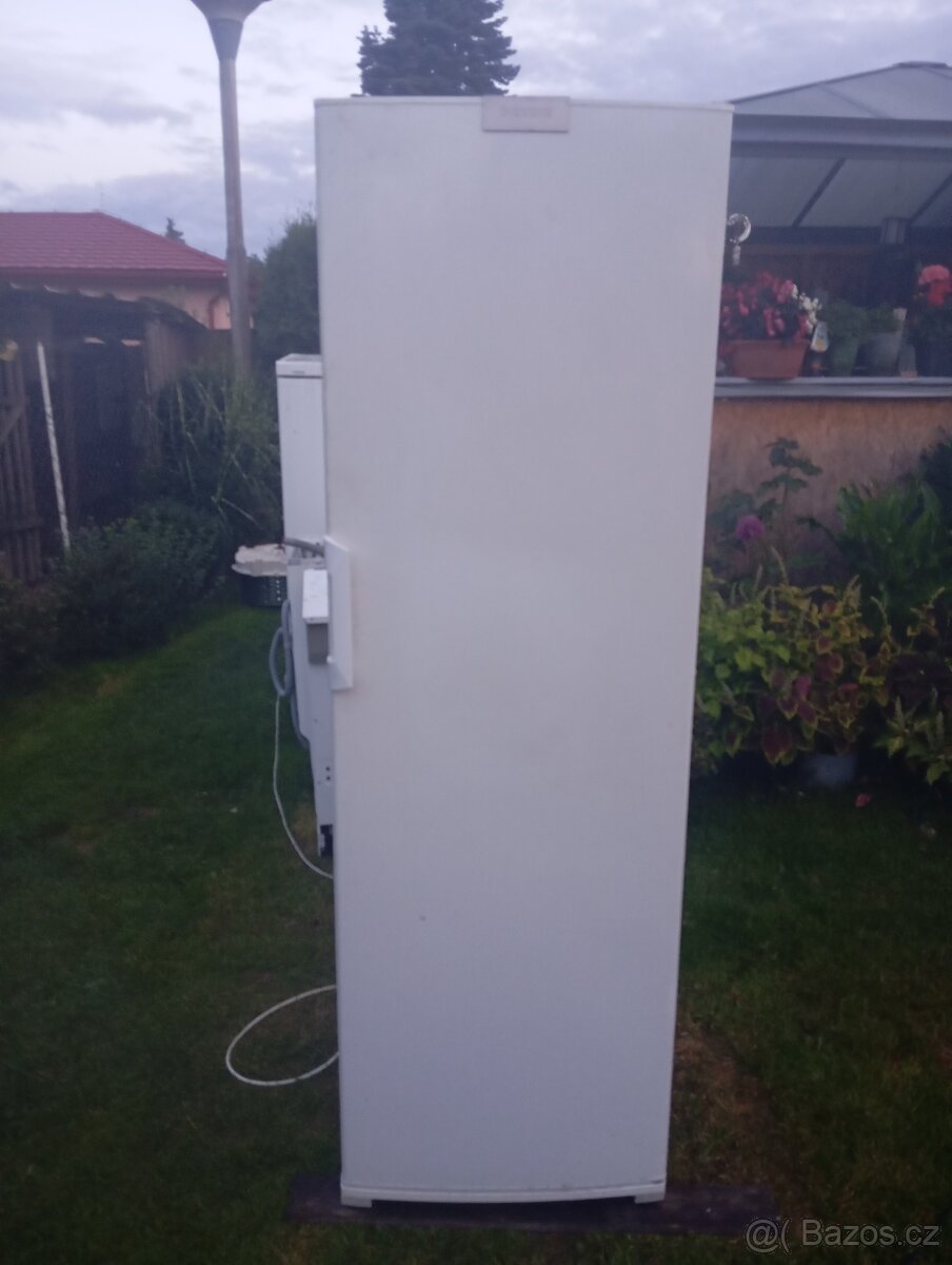 Šuplíkový mrazák Siemens (Bosch )se zárukou