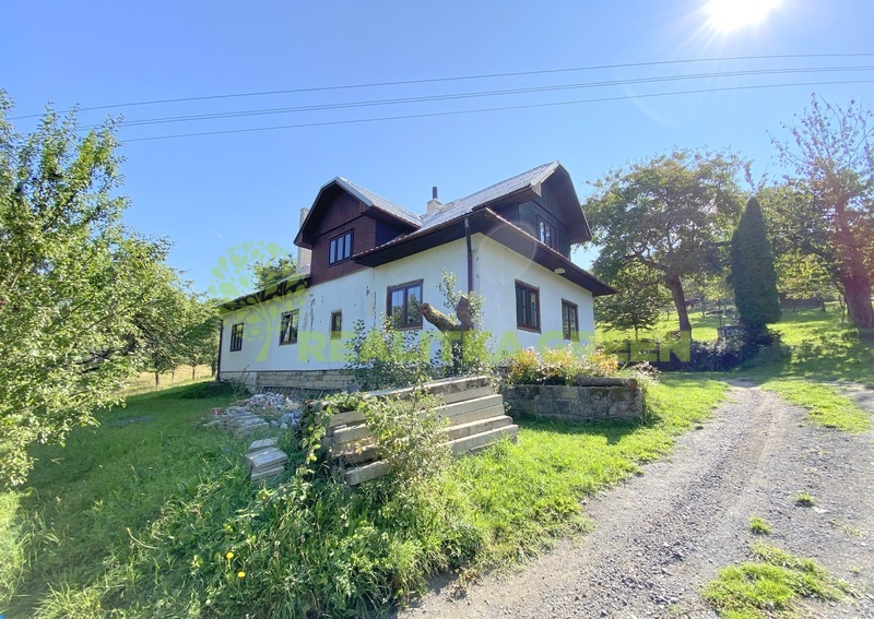 Prodej RD v obci Prlov, okr. Vsetín, CP 2722 m2